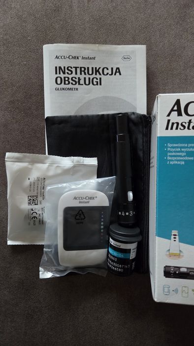 Glukometr Accu-Chek instant Nowy!