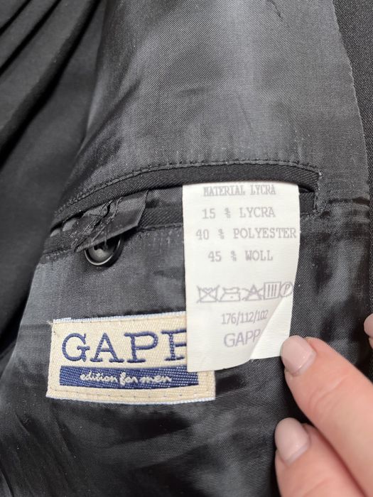 Garnitur męski czarny 176/112/102  garnitur wełna 45%