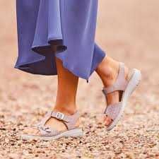 Solidne skórzane sandały Hotter roz. 40.5