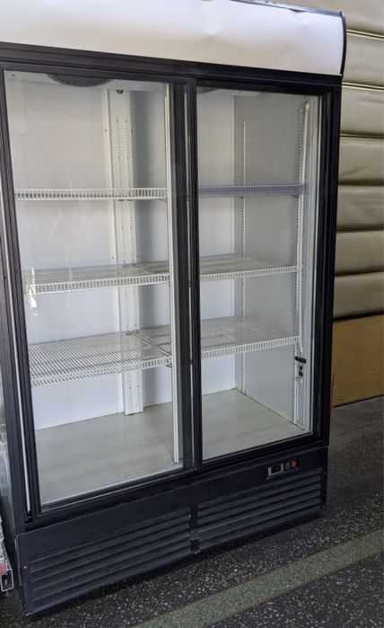 Холодильник вітрина холодильна шафа торгівельне обладнання