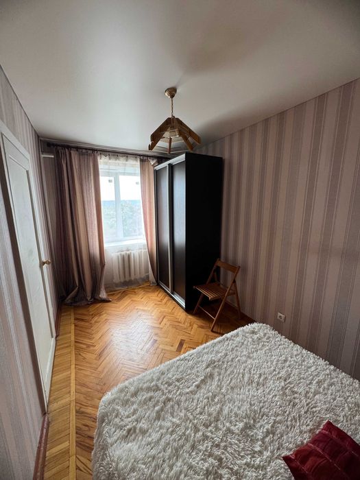 Продам 3-х квартиру Павлово Поле, метро 23 Августа, ул. Клочковская