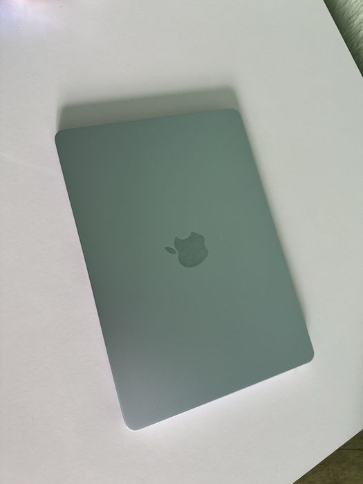 macbook air m4 16/256