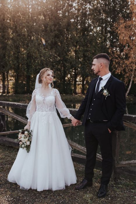 Весільна сукня