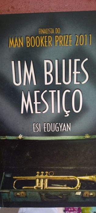 Half-Blood Blues by Esi Edugyan, Porto Editora