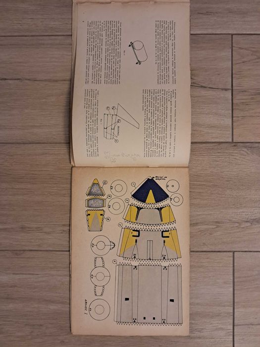 Model kartonowy z 1959r - Samolot myśliwski DRAKEN - wyd. MON