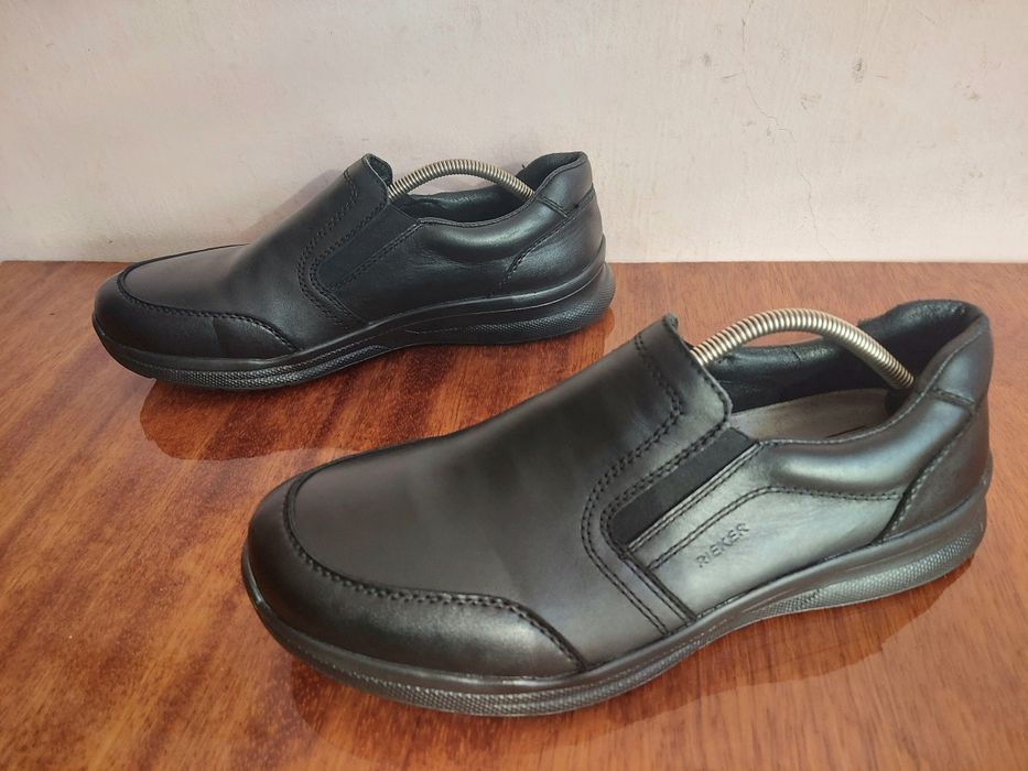 Макасини фірми reeker оригінал 

Розмір по бірці: 45

Замір по стельці