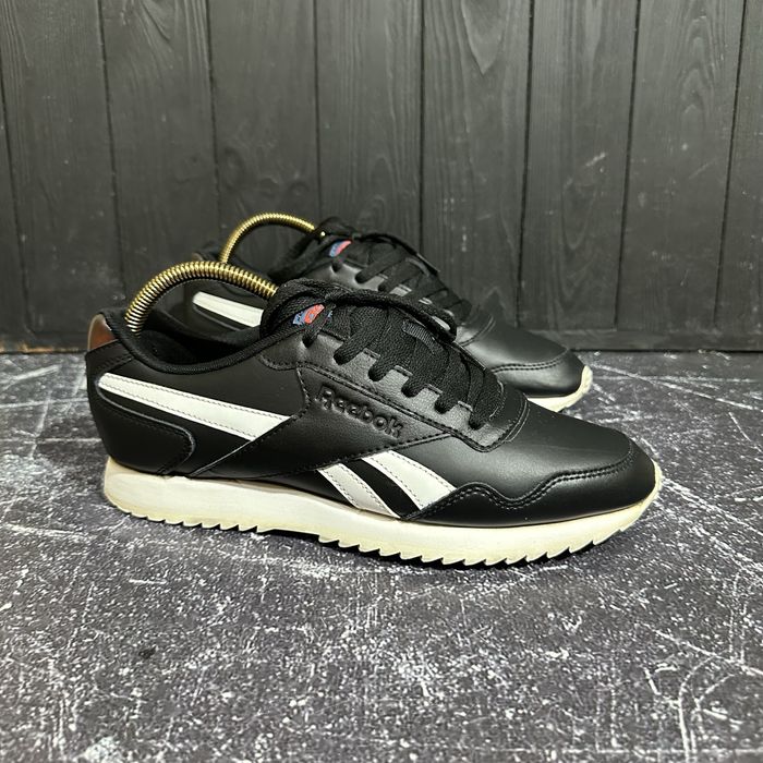 Шкіряні кросівки Reebok Classic 41/26.5 cm