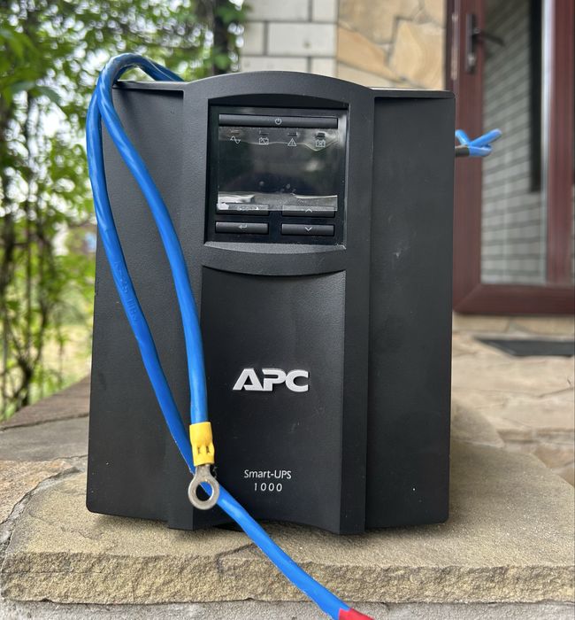 Бесперебойник под аккумулятор APC