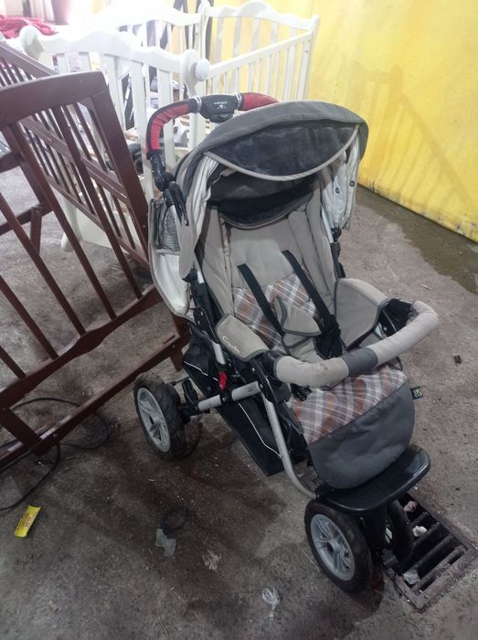 Каляска б/у в хорошому стані