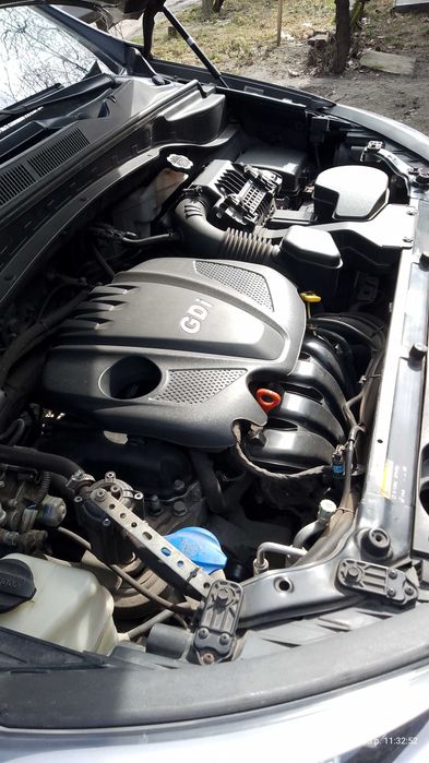 Продам власний автомобіль Santa Fe sport.