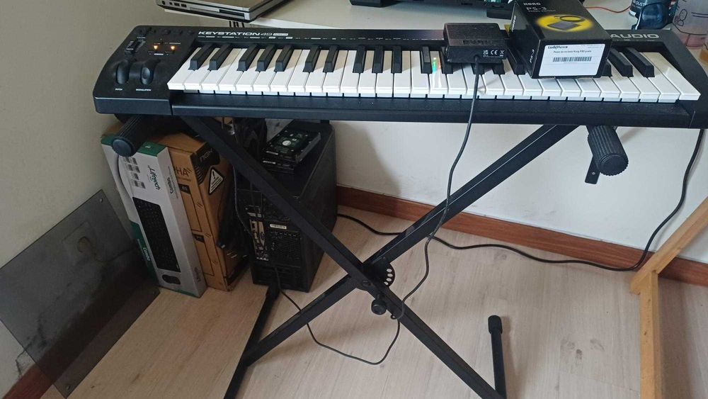 Teclado Midi Keystation 49 MK3
