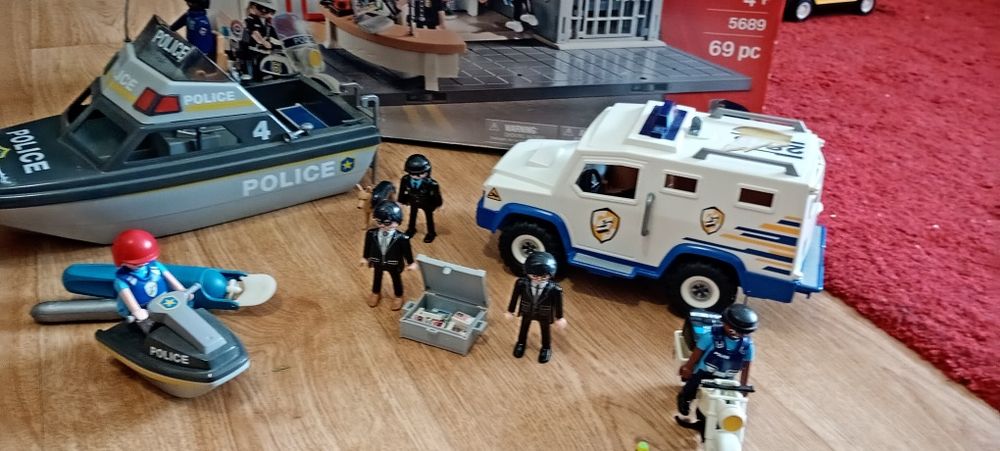 Playmobil barco e carro