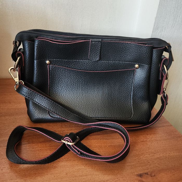 Сумки жіночі,  шкіряні та текстиль