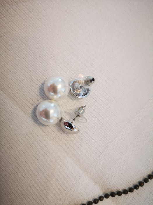 Vendo bijuteria variada brincos colares