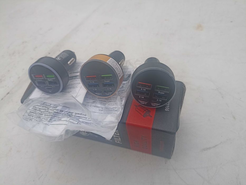 авто зарядка в прикуриватель с авто розеткой