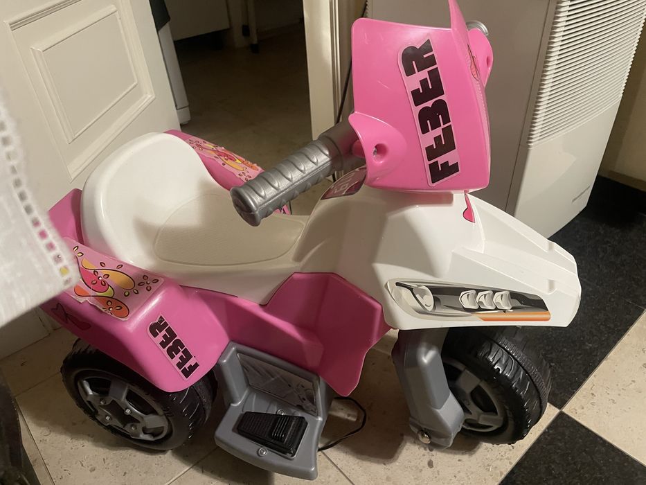 Mota Elétrica criança Feber – Rosa e Branca