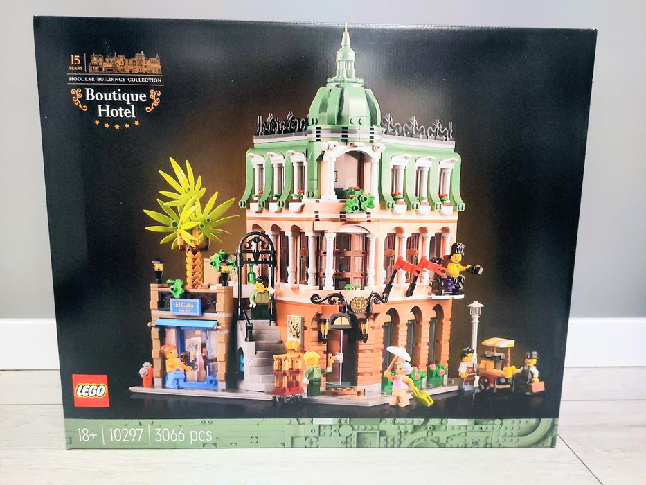 Lego Icons Hotel Butikowy 10297