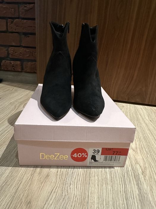 Botki zamszowe czarne rozmiar 39