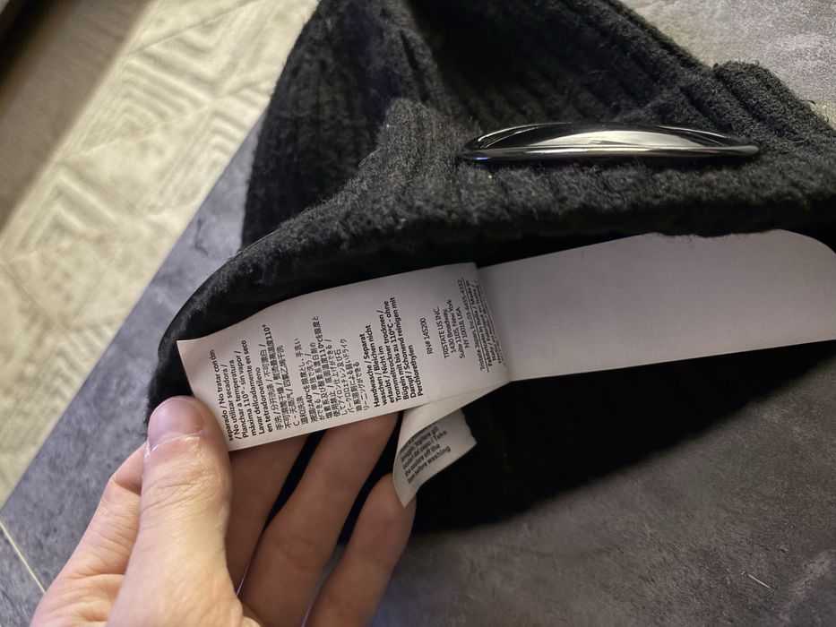 Czapka wełniana Cp company ze szkiełkami