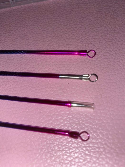 Набор 4 в 1 для чистки лица и удаления черных точек, прыщей и акне