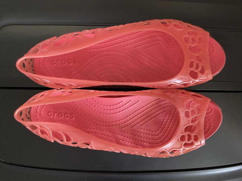 Baleriny Crocs Isabella Jelly r. 37 W7
