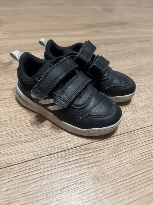 Buty adidas rozm. 25 dl wkladki 14.5