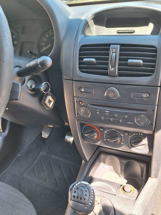 Renault Clio 1.2 16V 2004