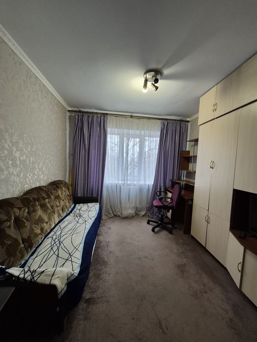 Кімната в гуртожитку на Валу