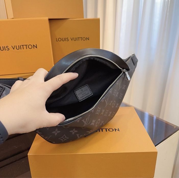 Купить мужскую  сумку бананку louis vuitton чоловіча бананка