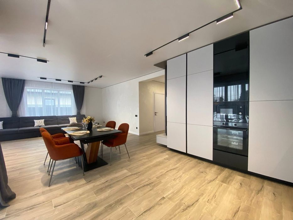 Продаж сучасного будинку в еко локації