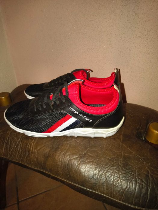 Buty sportowe damskie rozm. 39