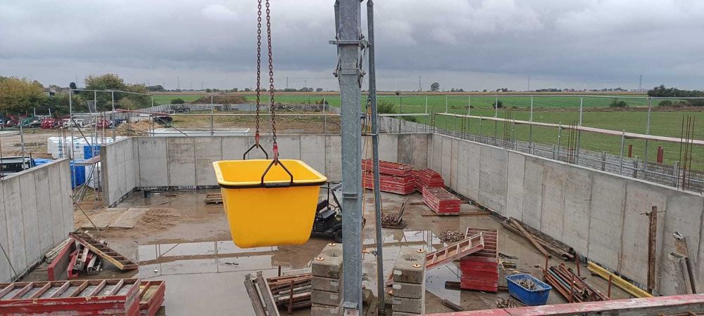 Kastra budowlana pojemnik plasikowy zaprawę beton gruz 200L dźwigowy