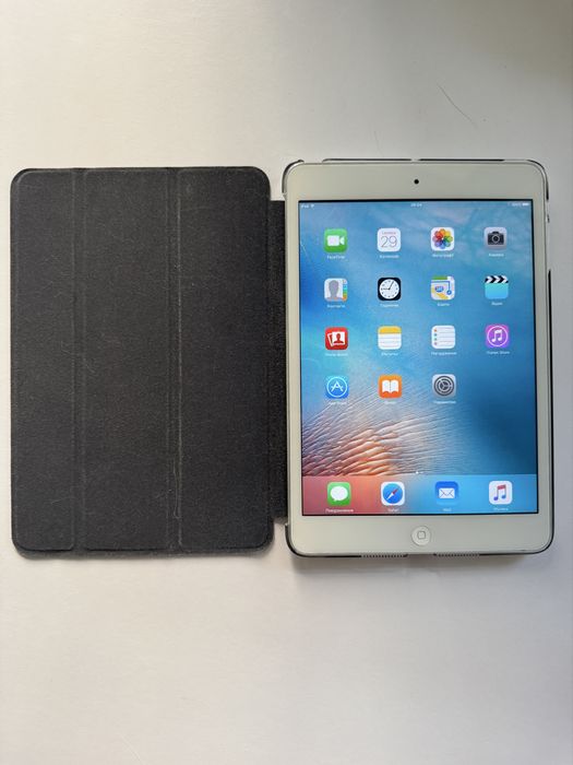 iPad mini 1 16GB Wi-Fi + чохол