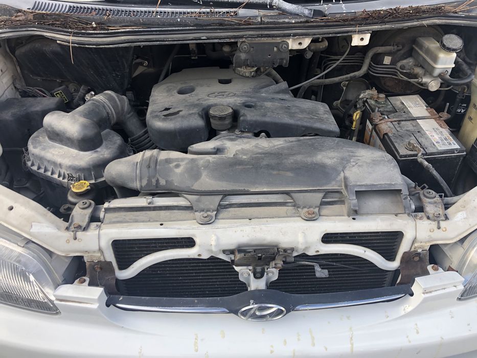 Carrinha H1 9 lugares AC (Motor Garantia 6meses)