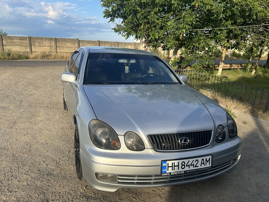 Продам лексус gs300