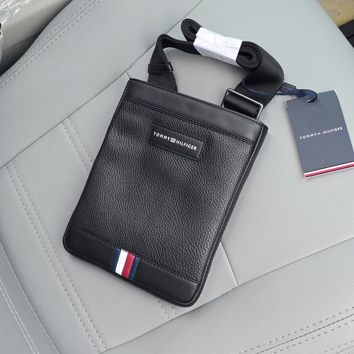 Чоловіча сумочка TOMMY HILFIGER