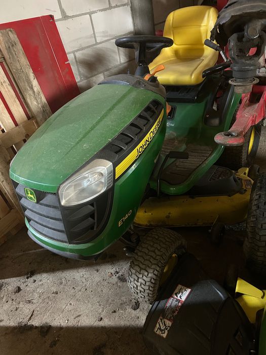 Kosiarki traktorek Johan Deer E 130