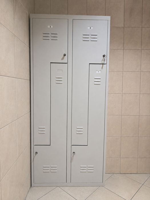 Szafka szafa ubraniowe socjalna BGP L 4-drzwiowa czterodrzwiowa
