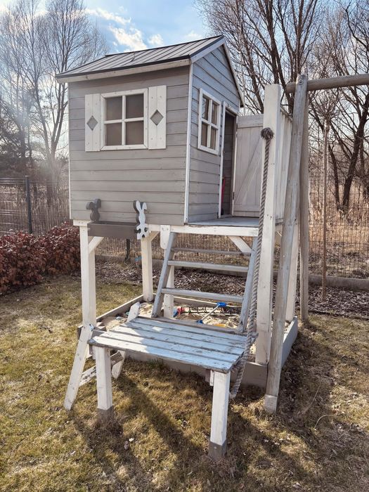 Ogrodowy domek dzieciecy