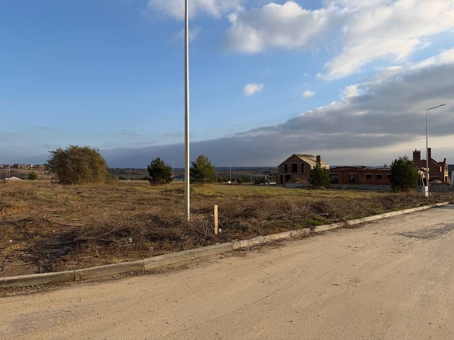 Продаж земельної ділянки "На Щасливому"