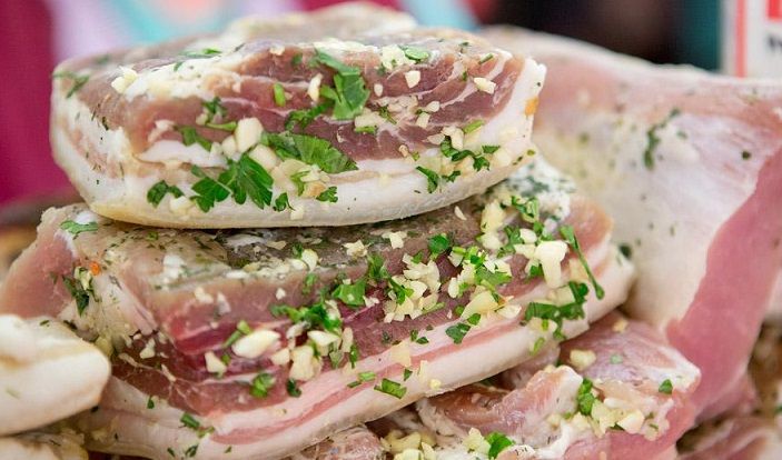 Сало Солёное домашнее (соломой смалиная шкура)