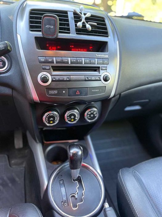 Автомобіль Mitsubishi ASX