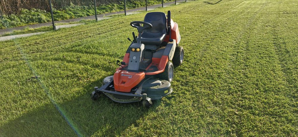 Traktorek kosiarka Husqvarna Rider PR17 AWD 4x4 wspomaganie