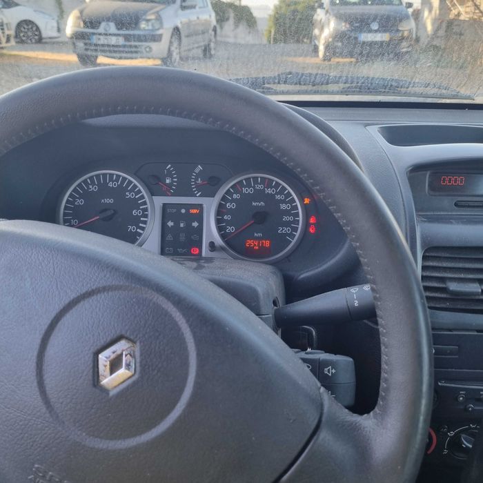 Carro para venda ou para peças