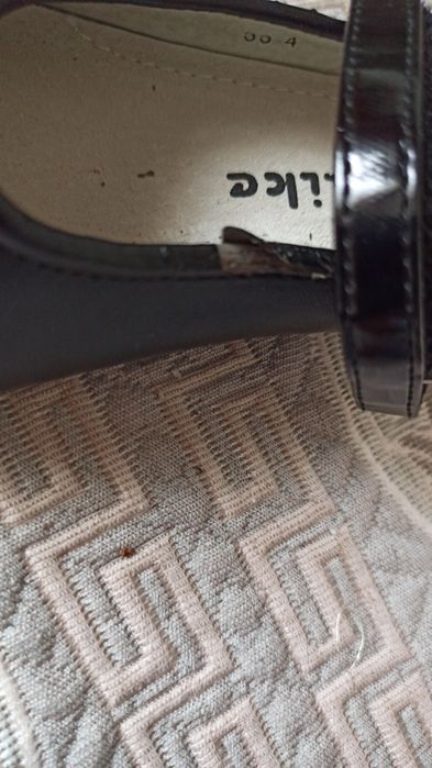 Туфлі на дівчинку безкоштовно