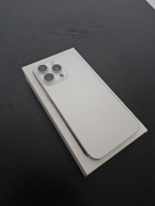 iPhone 15 Pro Max 256 GB - White Titanium