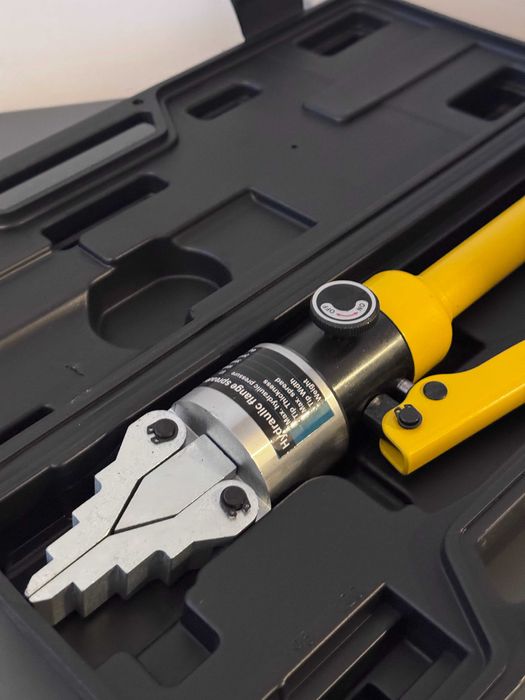 Rozpierak hydrauliczny kołnierzowy 8T z walizką