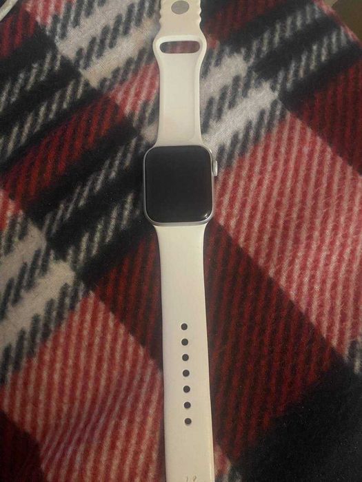 Годинник Apple Watch SE2 40mm iCloud