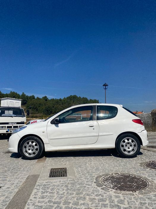 Peugoet 1.4 hdi comercial 2010