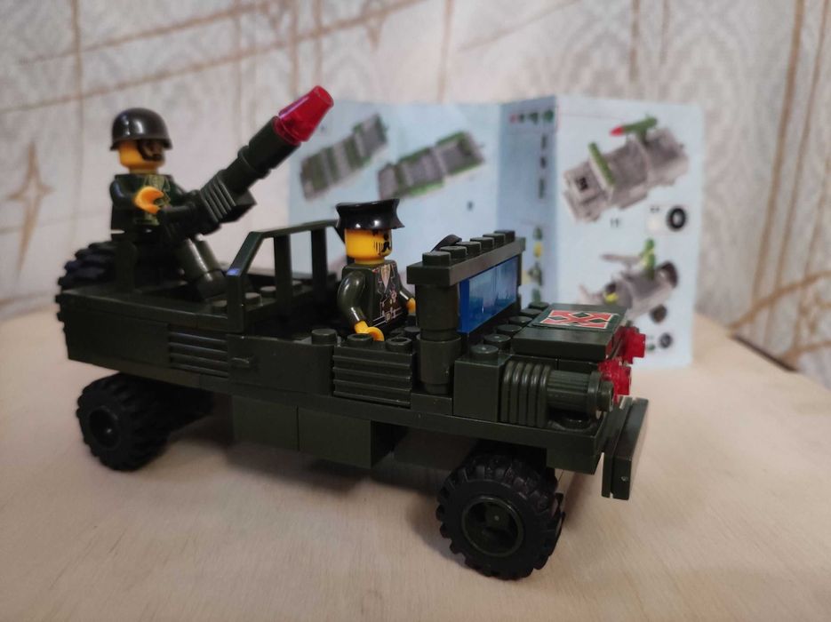 Дитячий конструктор Bricks військова машина